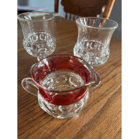 Vintage King’s Crown Thumbprint Creamer and 2 wine glasses - Picture 7 of 7